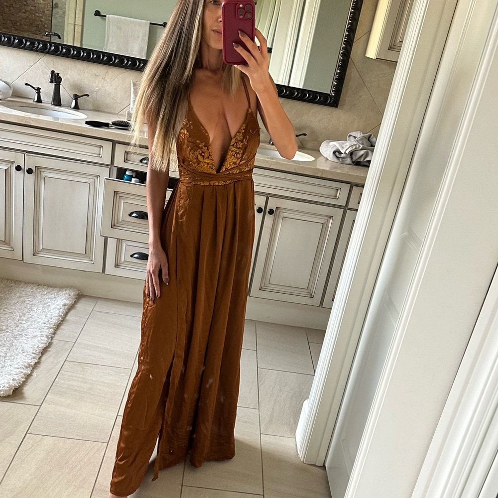 NWOT PURE DESIRE MAXI DRESS CAMEL